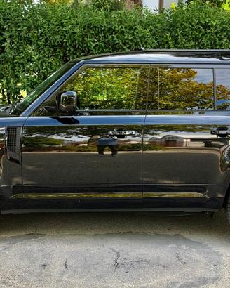 Land Rover Defender 110 3.0 l6 400 CV 7 POSTI !!!!