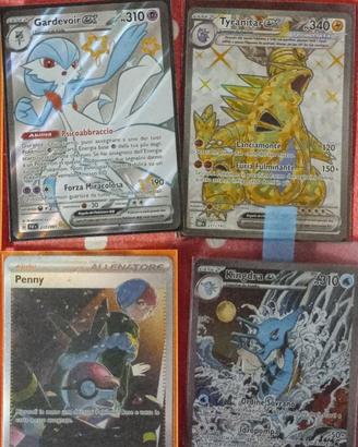 Lotto carte Pokemon no charizard