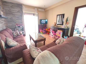 Lentini Casa Su 3 Piani, Ampio Garage