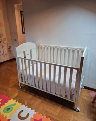 Lettino/culla in legno con doppio cassetto