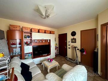 Appartamento di 75 m² con 2 locali e box auto a Mi