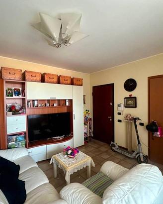 Appartamento di 75 m² con 2 locali e box auto a Mi