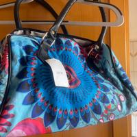 Borsa decoro fiori azzurri