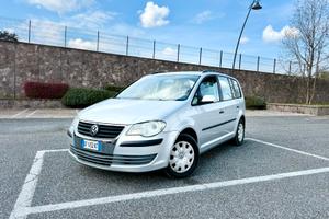 Volkswagen Turan, 7 posti