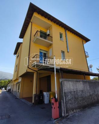2 LOCALI PIU MAGAZZINO