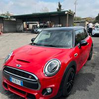 Mini Cooper SD allestimento JCW