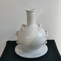 Vaso in ceramica bianca