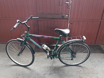 bicicletta uomo e donna