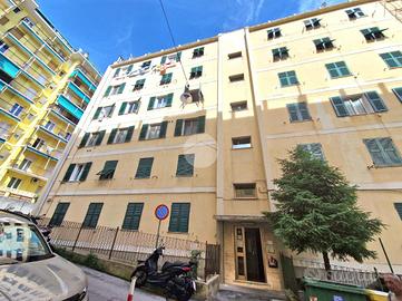 4 LOCALI A GENOVA