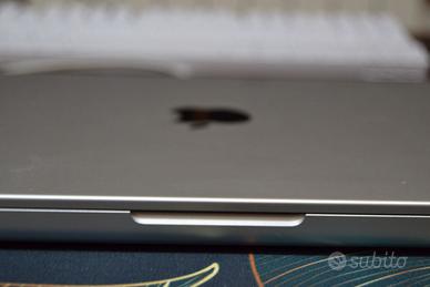 MacBook Pro 16 pollici del 2023 con chip M2 Pro