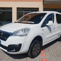 Peugeot Partner Tepee BlueHDi 100 4x4 Active Tract
