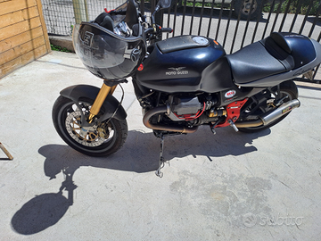 V11 sport scura moto guzzi