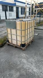 Cisterna con gabbia 1000lt