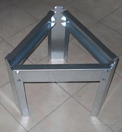 piedistallo in ghisa per contenitori fondo piano