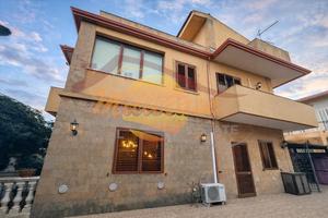 Villa bifamiliare indipendente, euro 195.000,00