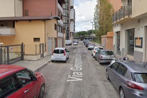 Due garage in via Caboto 26