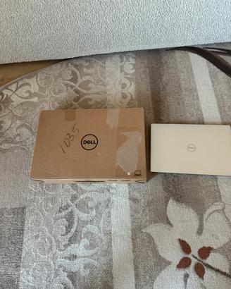 Dell XPS 15 7590