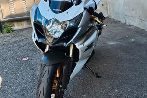 moto sportiva