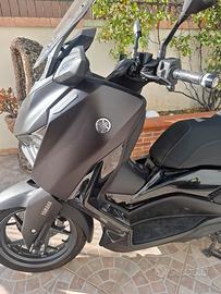 xmax 300 tech max