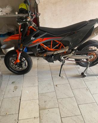 KTM 690 SMC R - 2022