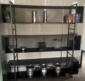 Libreria autoportante  nera