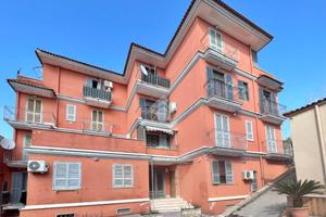 3 LOCALI A MARANO DI NAPOLI