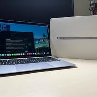 MacBook Air M1 – 8GB RAM, 256GB SSD – PERFETTO!