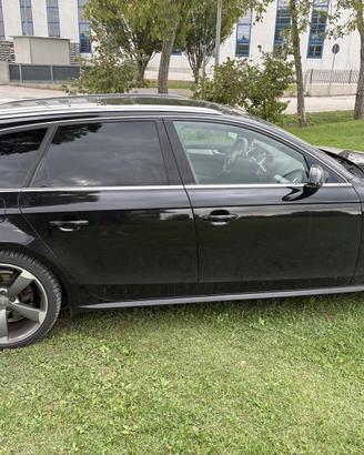 Audi A4 s line