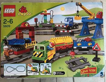 LEGO DUPLO 5609 Il grande treno merci e il centro