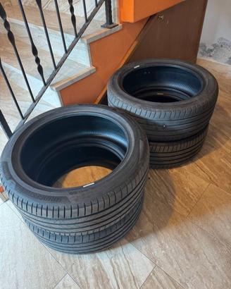 Gomme estive Bridgestone Turanza 6 235/45 R19