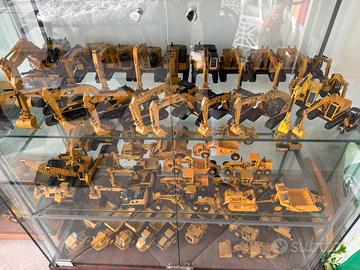 Modellini caterpillar