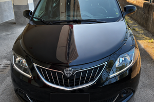 LANCIA Ypsilon 1.0 FireFly 5 porte Hybrid Silver