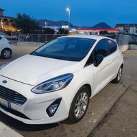 FORD FIESTA 127.000KM 2020