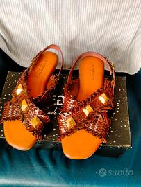 Sandali donna in pelle marrone marca le meggetto .