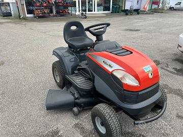 Trattorino rasaerba Oleo-Mac