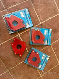 Squadre magnetiche saldatura Fervi 75 lb - 4 pezzi