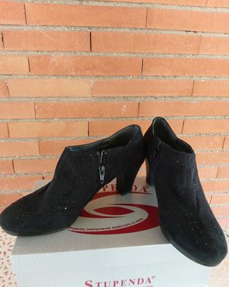 Stivale tronchetto donna, n.39 in camoscio,