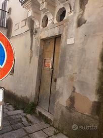 Locale uso magazzino o altro da ristrutturare