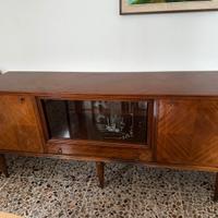 Credenza vintage anni ‘50 con vetrina centrale