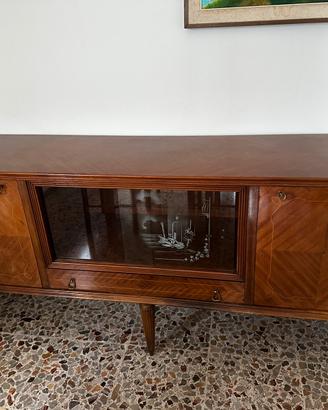 Credenza vintage anni ‘50 con vetrina centrale