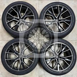 Cerchi 22 e pneumatici originali Audi Q8