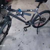 MTB ROCKRIDER 8.1  TAGLIA 26×2.00