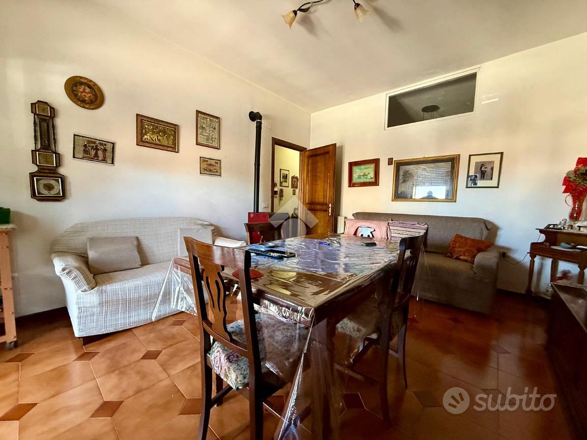5 LOCALI A GUBBIO - Vista 6