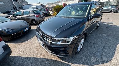 Volkswagen Tiguan 2.0 TDI SCR DSG 4MOTION Business