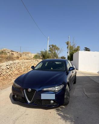 Alfa Romeo Giulia 2.2 Diesel 150 CV