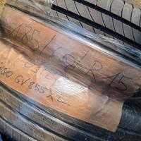 Treno di gomme usate per Twingo elettrica 2024