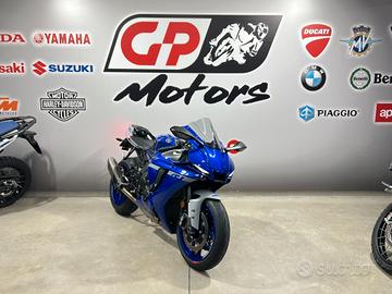 Yamaha YZF R1 12.000KM AKRAPOVIC