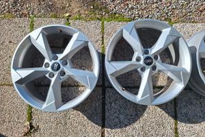 4 cerchi in lega originali Audi