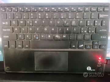 Tastiera bluetooth 