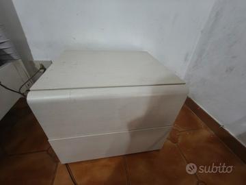 2 comodini in legno doppio